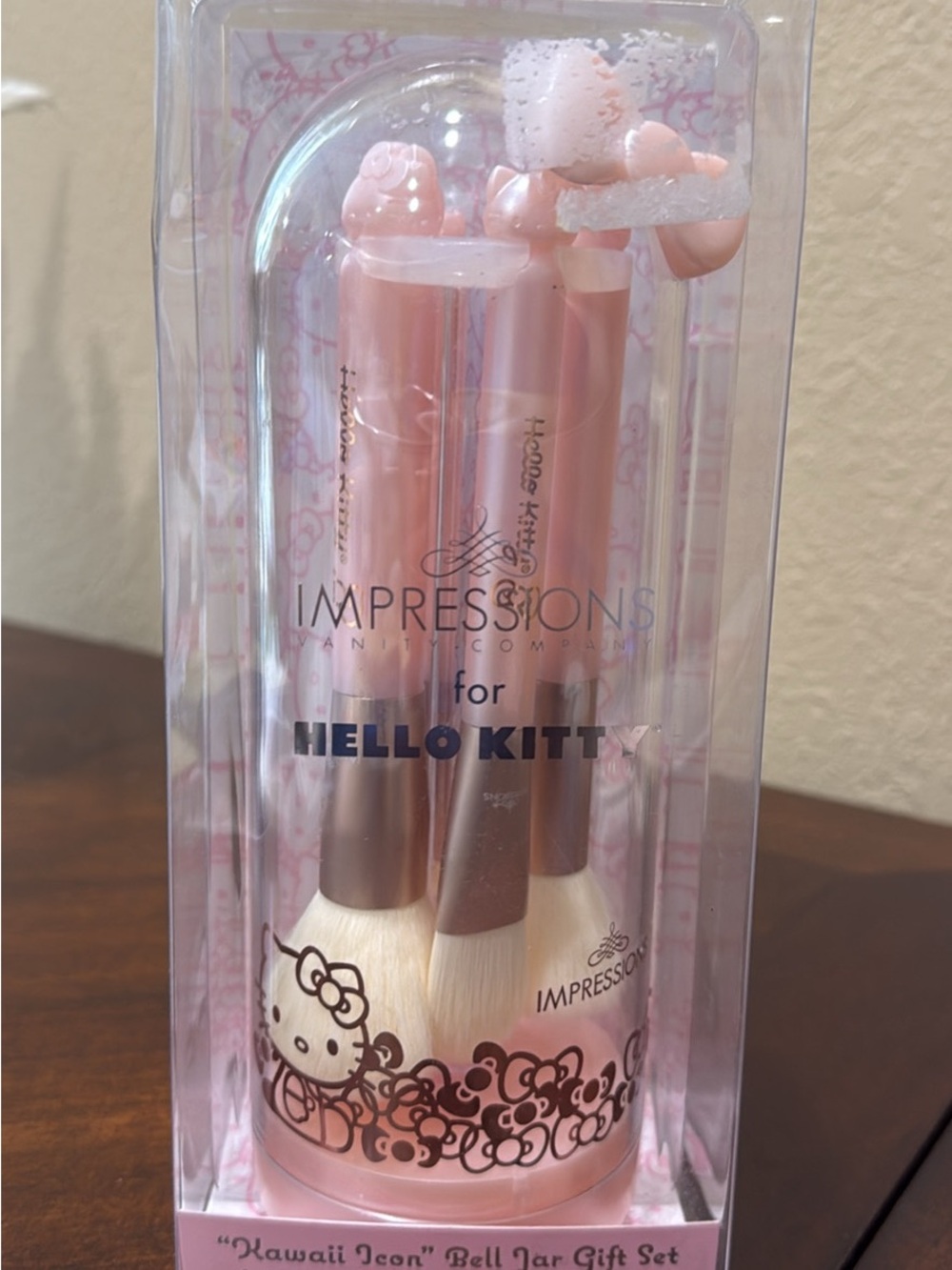 Hello Kitty Makeup Brush Gift Set in Bell Jar Kawaii Icon by Impressions 6 pcs